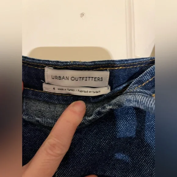 ๐๐ฆ๐ NWOT BLUE DENIM Urban Outfitters UO Keyhole Dress - Picture 7 of 10